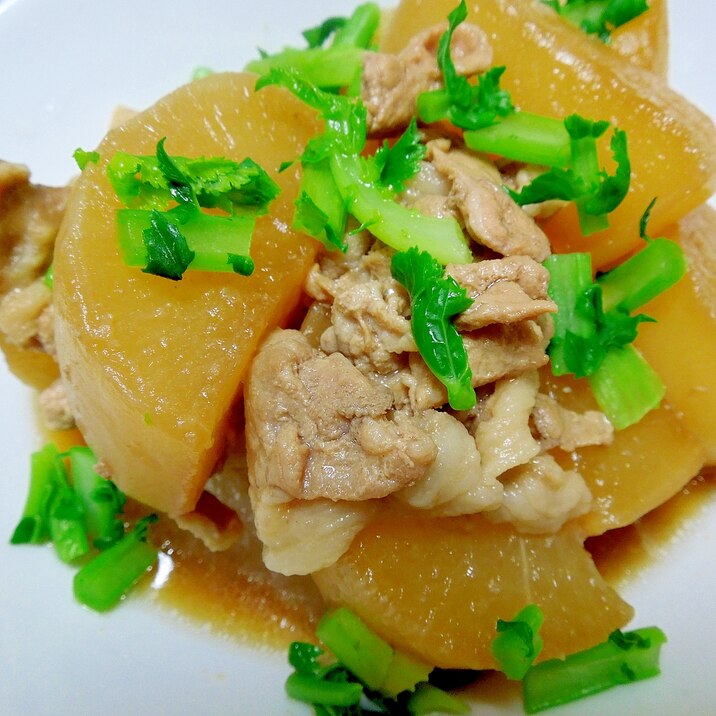 豚肉の旨味がしみ込む♪大根と豚肉の煮物